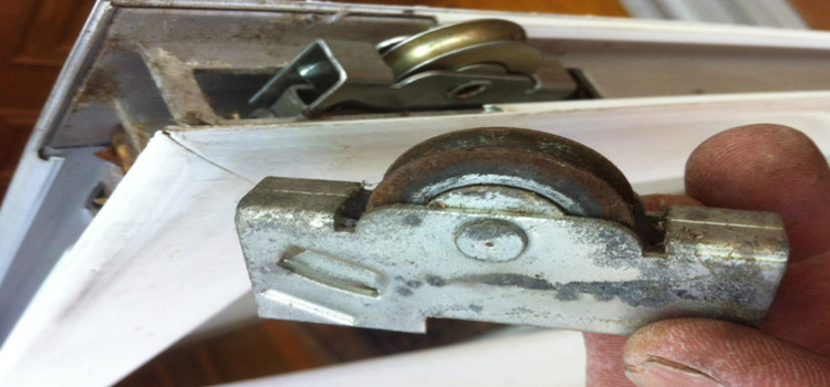 screen door roller repair in Jacksonville